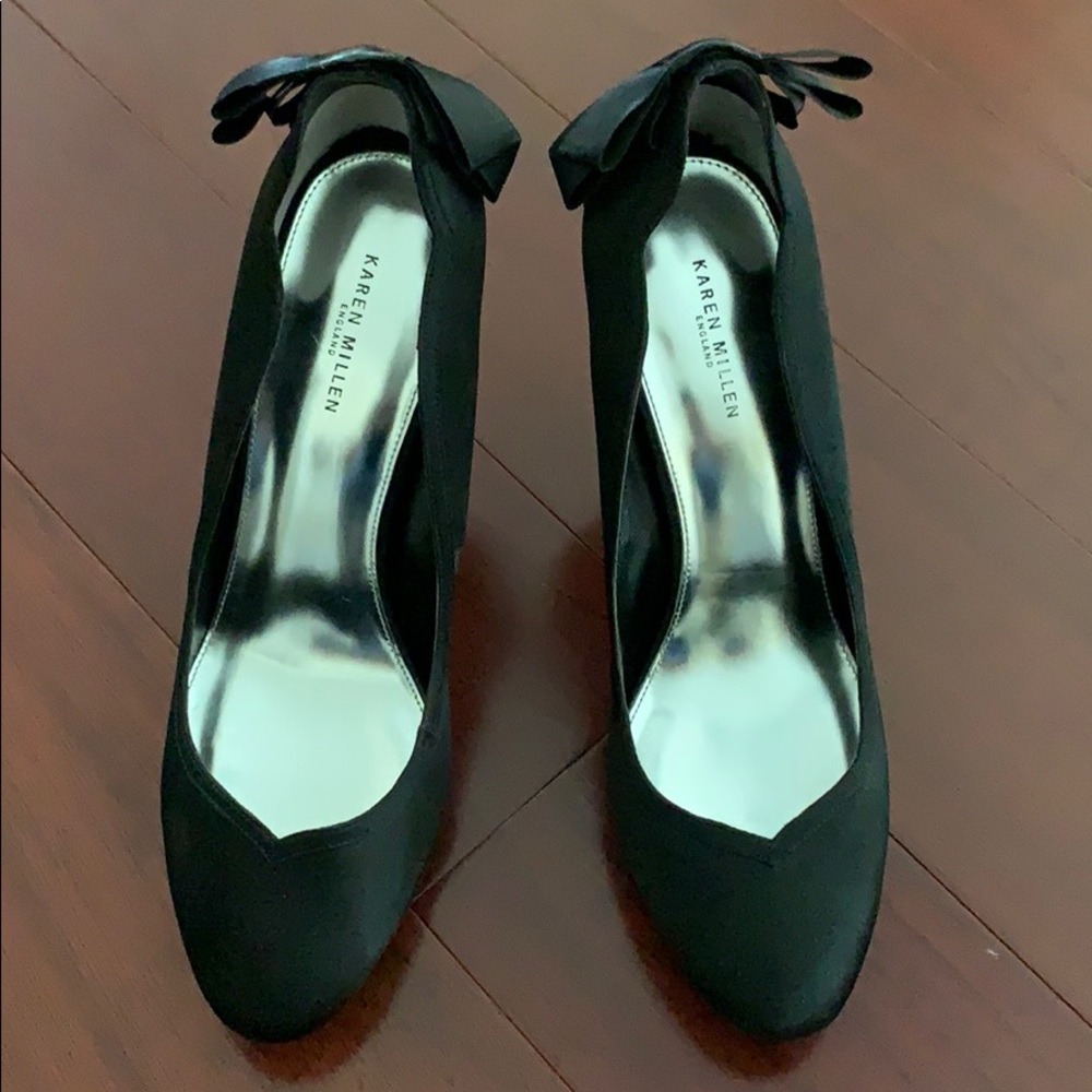Karen Millen Black Satin Shoe w/Bow Embellishment
